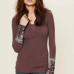 Free People | cuff thermal fitted top size large -28.5" long